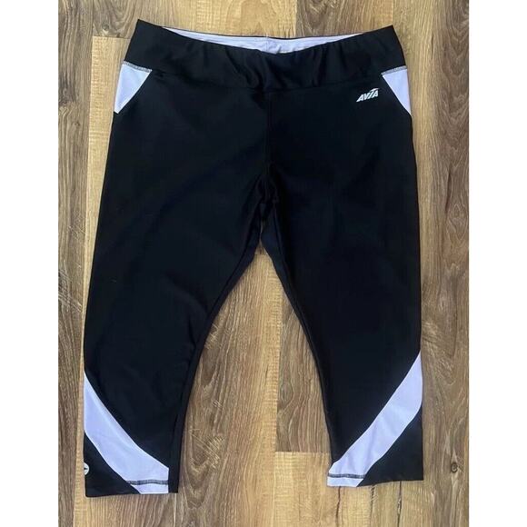 Lot 2 Avia Size L‎ Capri Black Leggings + Light Purple Activewear Razorback Top - Picture 2 of 15